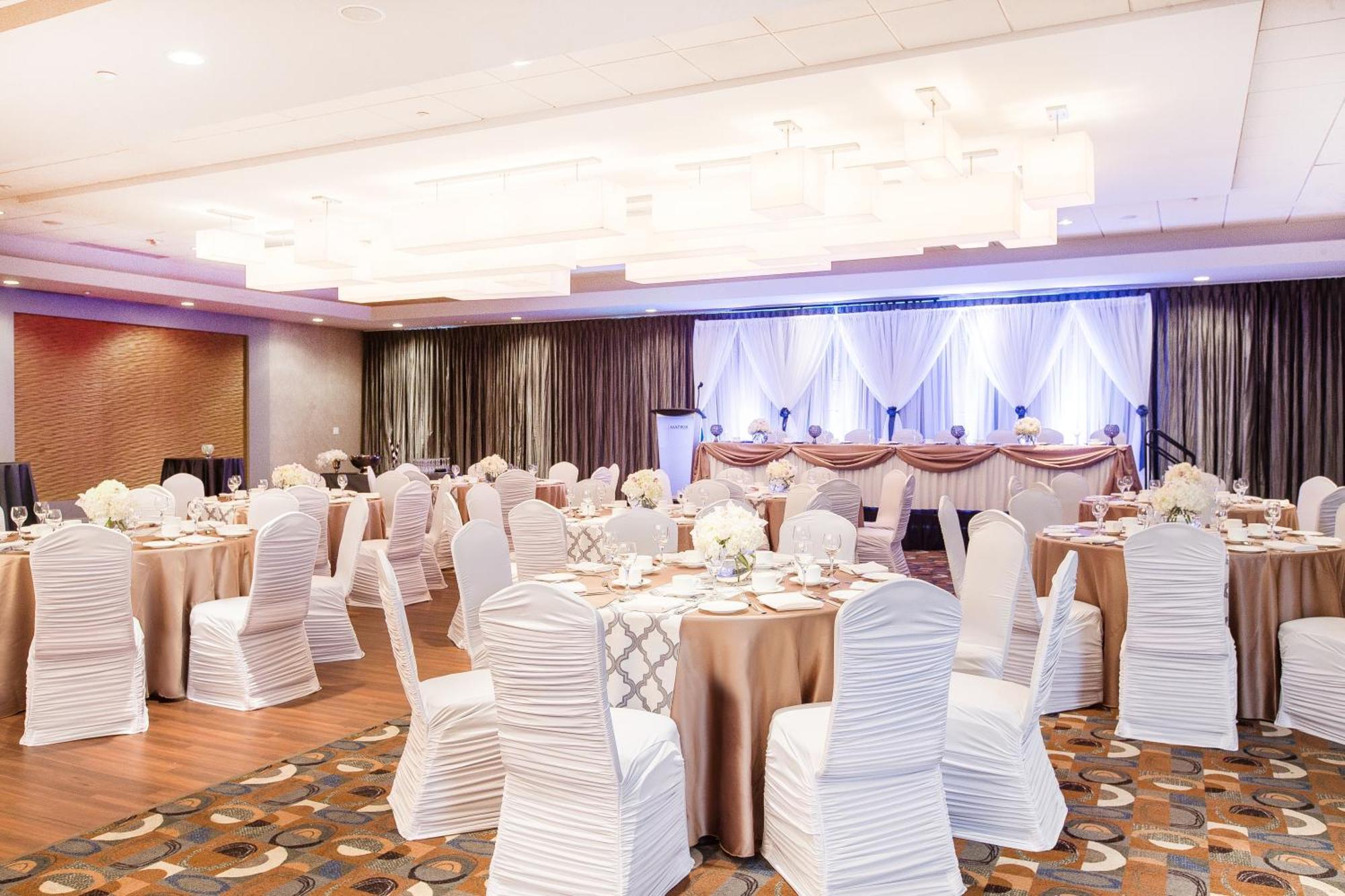 אדמונטון Matrix Hotel מראה חיצוני תמונה