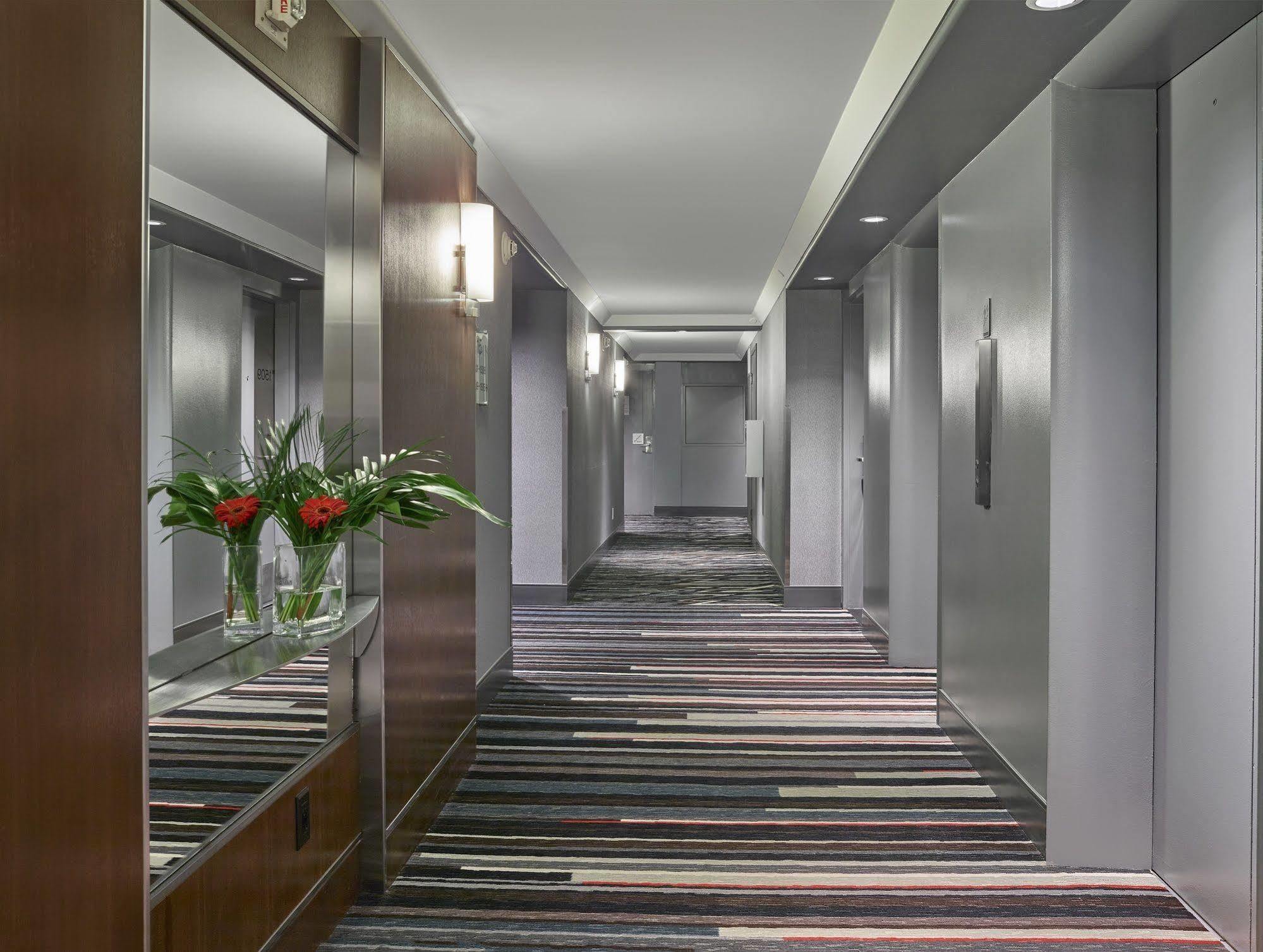 אדמונטון Matrix Hotel מראה חיצוני תמונה