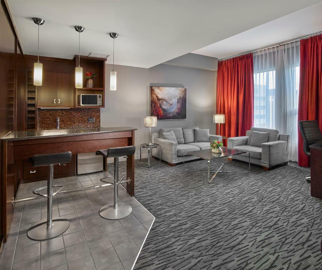 אדמונטון Matrix Hotel מראה חיצוני תמונה