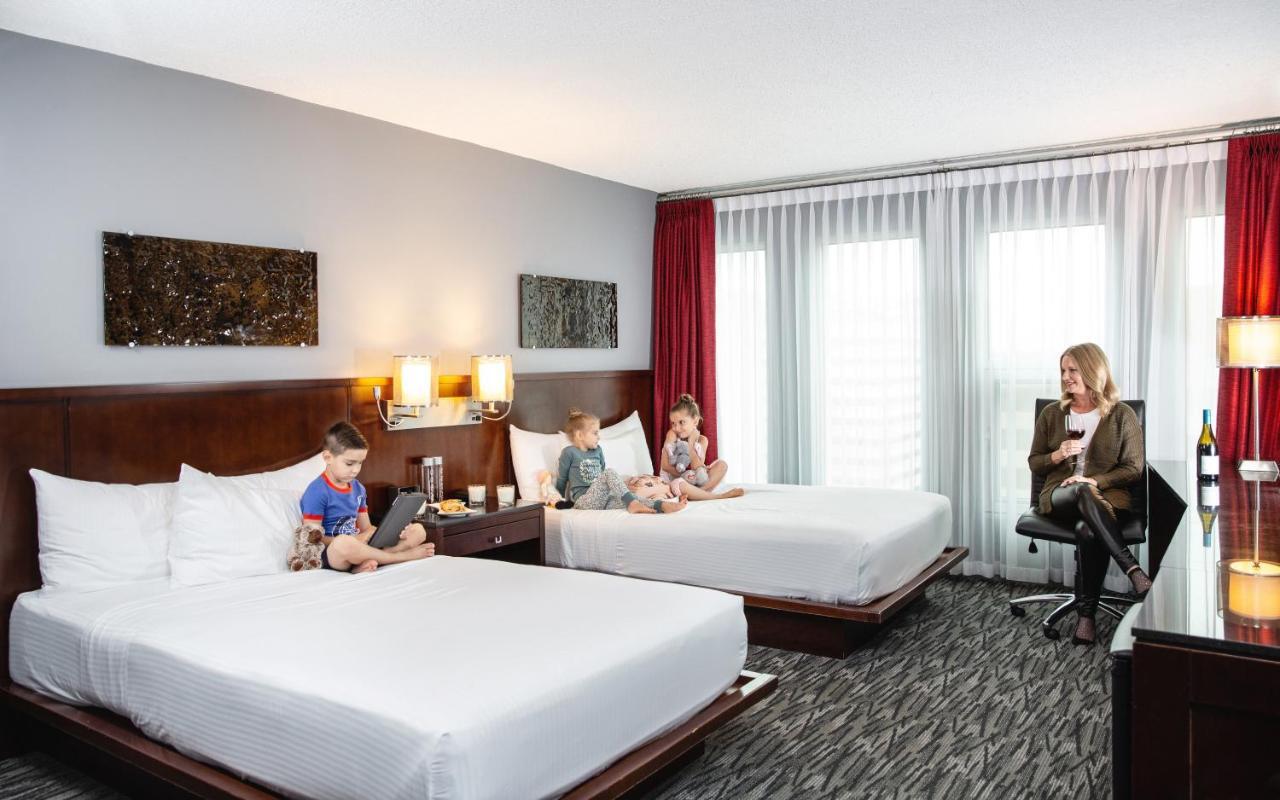 אדמונטון Matrix Hotel מראה חיצוני תמונה